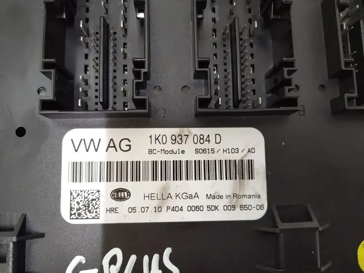Volkswagen Golf Plus (2008 - 2014) 1K0937084D Модуль комфорта — фото 3