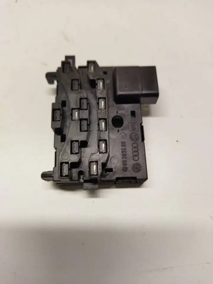 Volkswagen PASSAT B7 (2011 - 2014) 1K0959654 Регулировка рулевой колонки — фото 1
