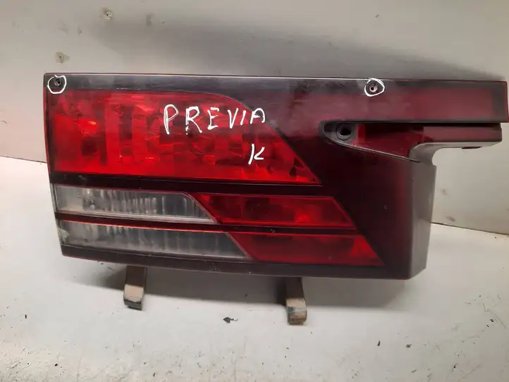 Toyota Previa (XR30, XR40) II (2000 - 2006) Задний фонарь в крышке багажника — фото 1