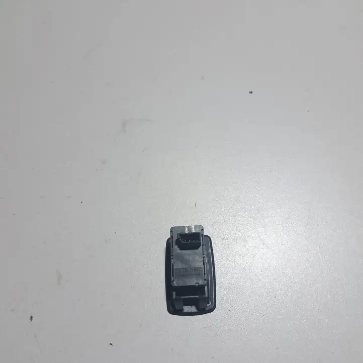 BMW X3 E83 (2003 - 2010) 9113773 Кнопка стеклоподъемников — фото 2