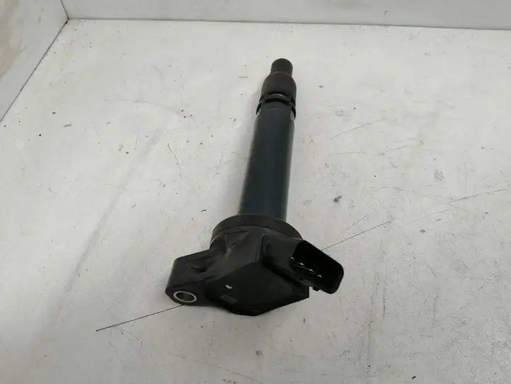 Toyota Yaris (2014 - 2019) 9091902257 Катушка зажигания — фото 1