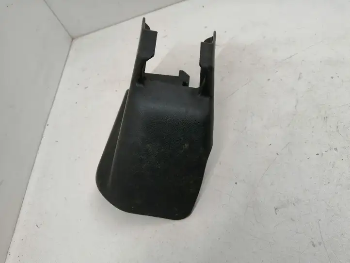 Toyota Prius+ (ZVW40) (2011 - 2018) 7215847050 Обшивка сидений — фото 1