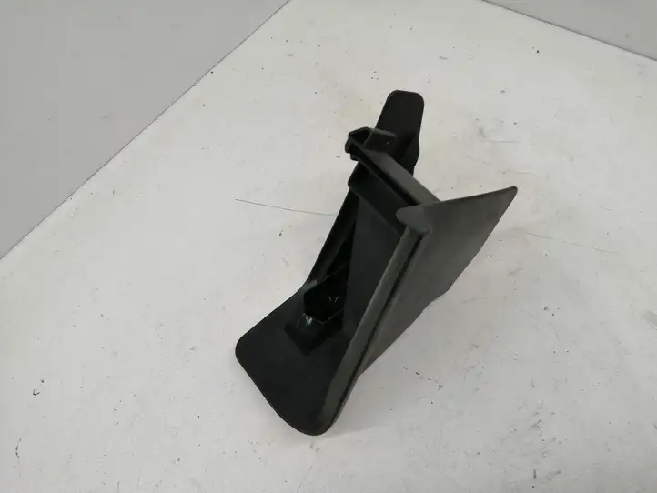 Toyota Prius+ (ZVW40) (2011 - 2018) 7215847050 Обшивка сидений — фото 4
