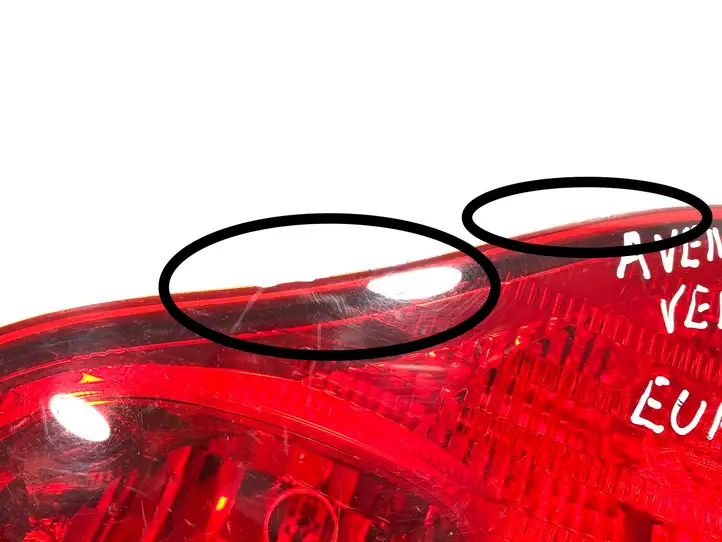 Toyota Avensis Verso (1995 - 2001) 4441 Задний фонарь в крышке багажника — фото 3