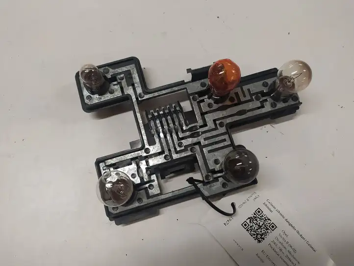 Opel Vectra B (1999 - 2002) 5074 Держатель лампы заднего фонаря — фото 1
