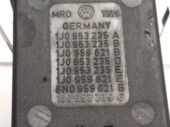 Volkswagen Bora (1998 - 2005) 1J0953235 Кнопка обогрева стекла — фото 3