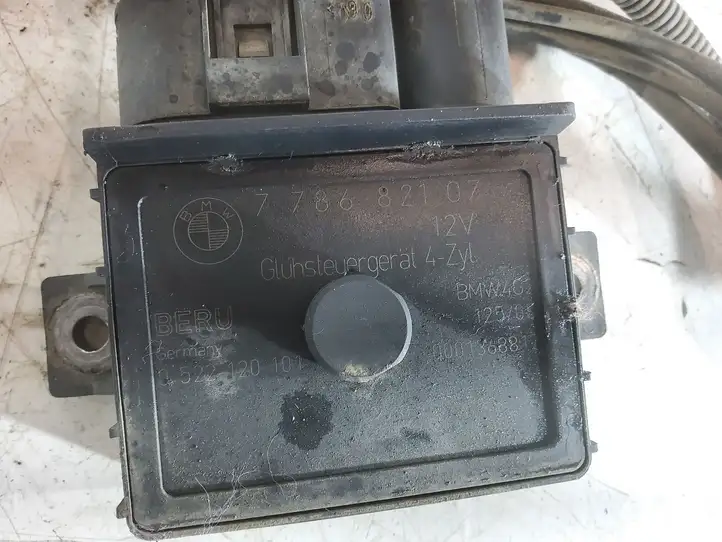 BMW 3 E90 E91 (2005 - 2012) 778682107 Реле накала свечей — фото 3
