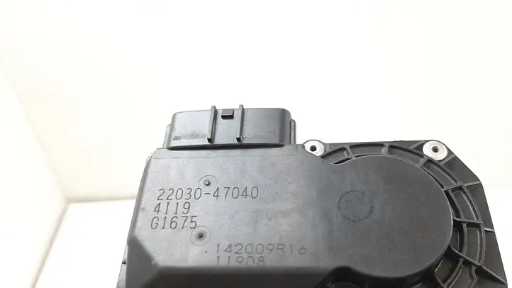 Toyota Yaris (2014 - 2019) 142009R16 Дроссельная заслонка — фото 3