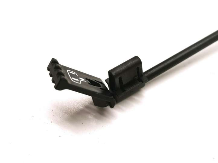 Tesla Model S (2012 - 2016)  6008911-00-D Замок задней двери