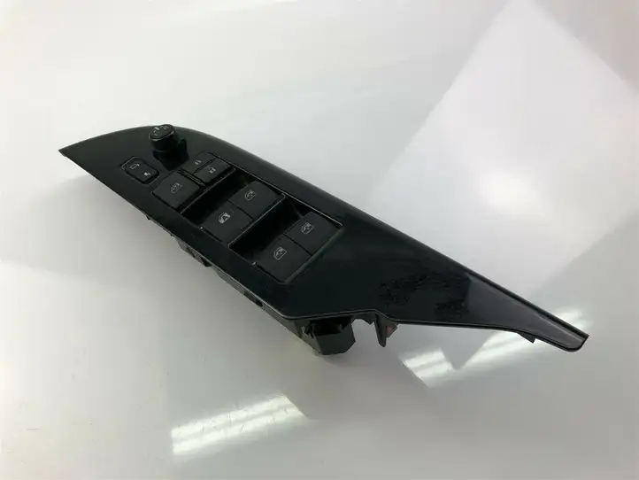 Toyota Highlander XU50 848200K270 Блок кнопок стеклоподъемников — фото 1