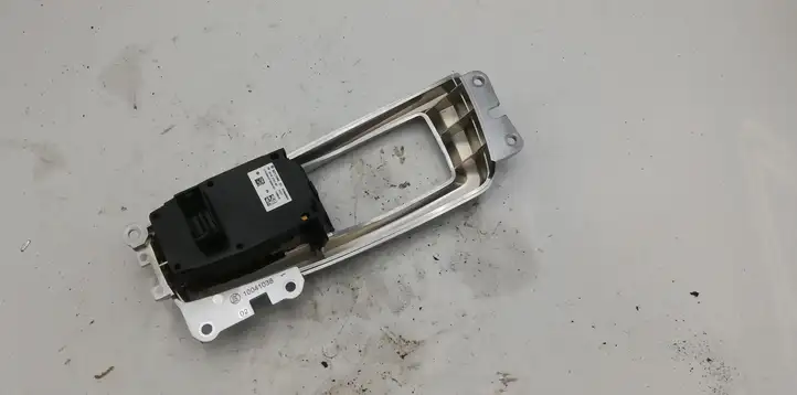 BMW 5 F10 F11 (2009 - 2016) 921759401 Кнопка ручного тормоза — фото 2