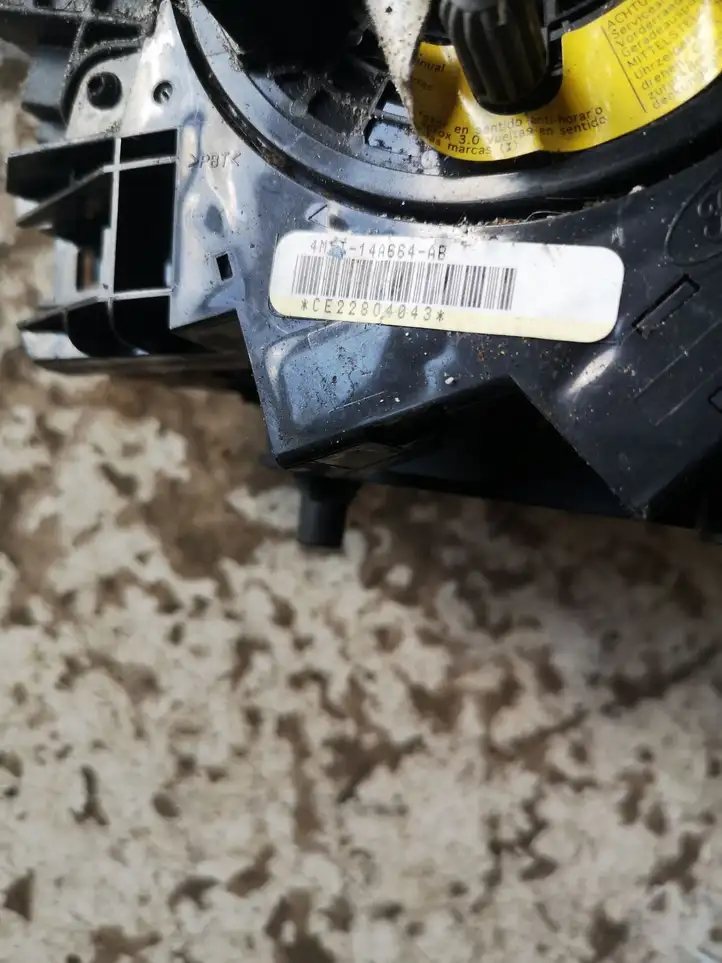 Ford Focus (2008 - 2011) K4M5T14A664AB Контактное кольцо SRS — фото 2