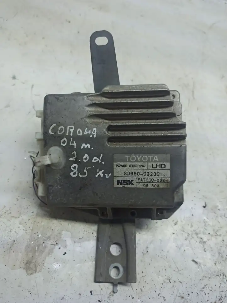 Toyota Corolla E120 E130 (2000 - 2004) 8965002230 Блок управления усилителем руля — фото 1