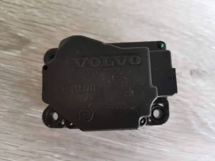 Volvo V70 (2004 - 2007) 30676510 Двигатель задвижки потока воздуха — фото 3