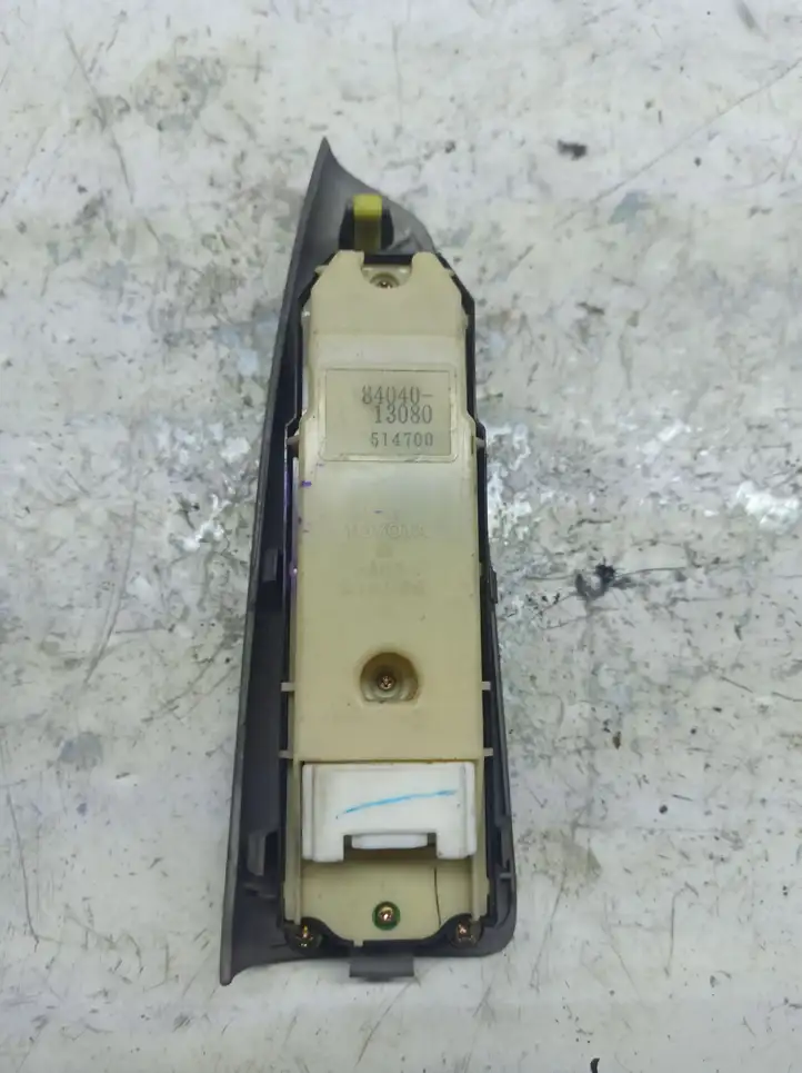 Toyota Corolla E120 E130 (2000 - 2004) 8404013080 Кнопка стеклоподъемников — фото 2