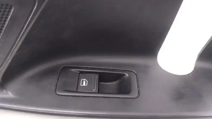 Volkswagen Sharan (2010 - 2015) 7N0868161A Крышка ручки раздвижной двери — фото 10