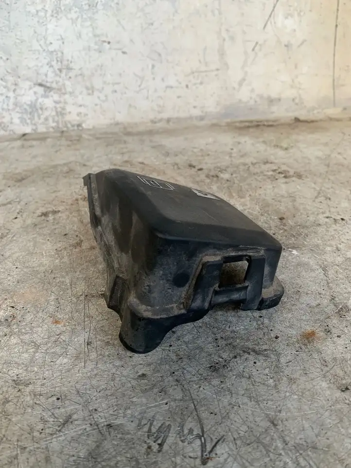 Volvo S60 (2010 - 2013) 31337340 Крышка ящика предохранителей — фото 3