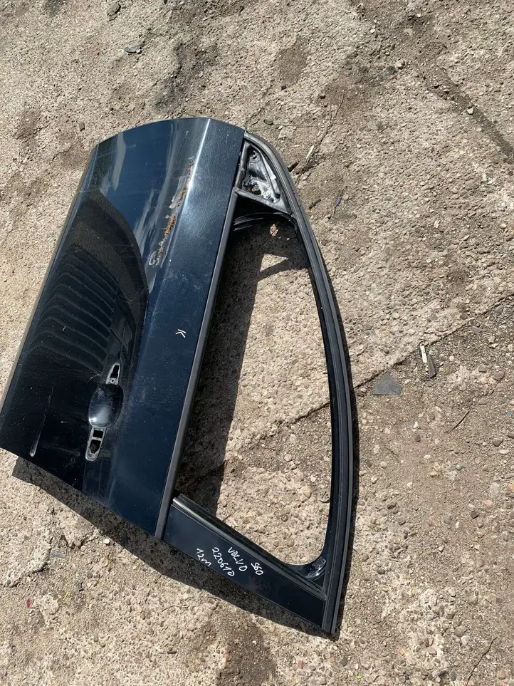 Volvo S60 (2010 - 2013) Дверь — фото 3