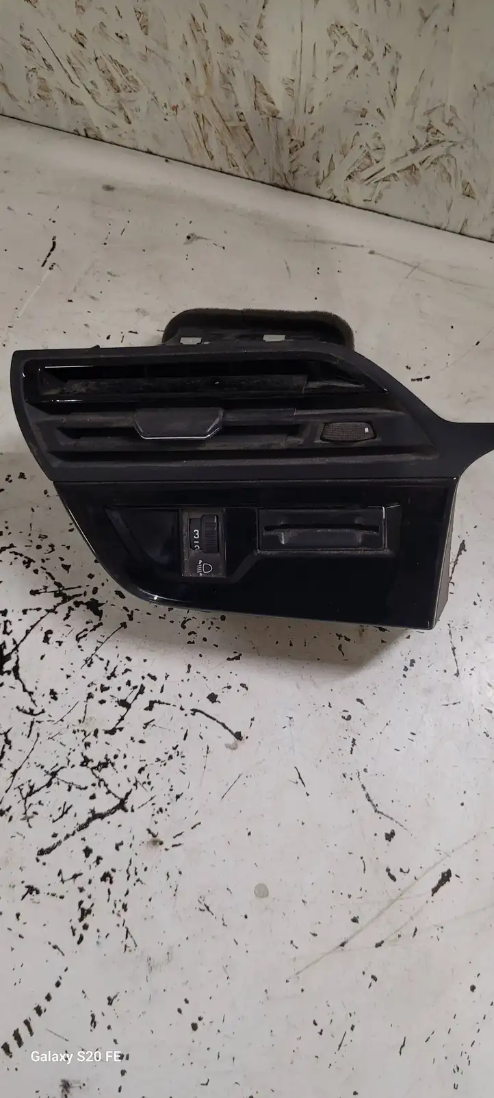 Citroen C4 Grand Picasso (2013 - 2016) 967797677A Боковой воздушный дефлектор — фото 1