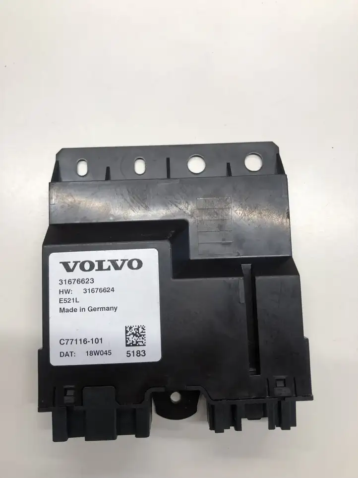 Volvo XC90 (2014 - 2019) 31676623 Блок управления крышкой багажника — фото 3