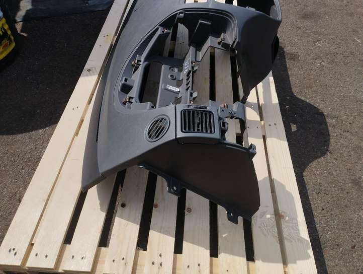 Ford Focus (2005 - 2008)  5S4XA04305 Панель