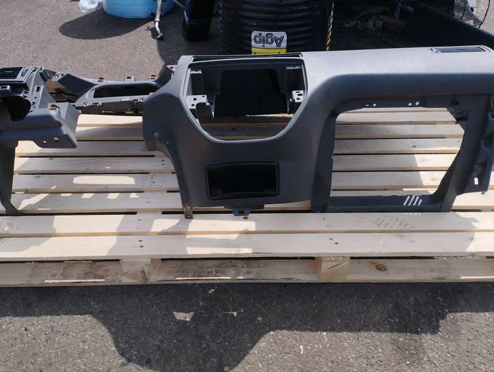 Ford Focus (2005 - 2008)  5S4XA04305 Панель