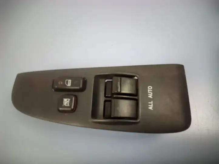 Toyota Avensis T250 (2003 - 2006) 8482005110 Блок кнопок стеклоподъемников — фото 1