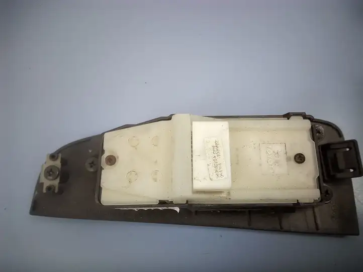 Toyota Avensis T250 (2003 - 2006) 8482005110 Блок кнопок стеклоподъемников — фото 3