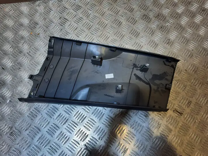 Audi A3/S3 8V (2012 - 2016) 8V5867240 Нижняя обшивка стойки B — фото 3