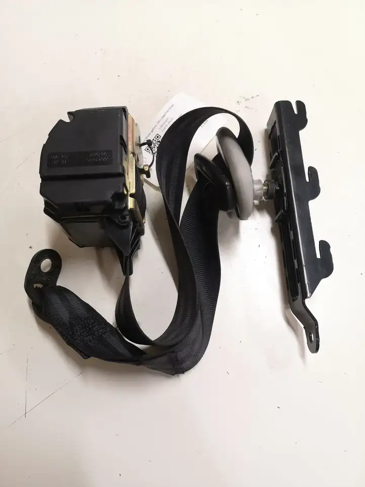 Volkswagen Golf IV (1998 - 2005) Задний ремень безопасности — фото 1
