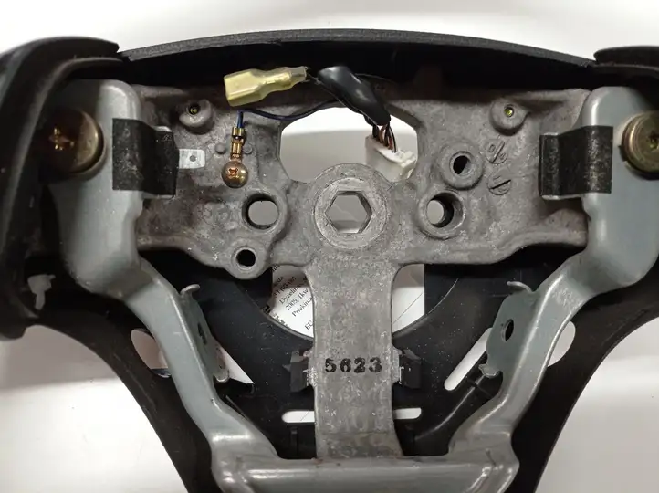 Mazda 3 I (2003 - 2006) 5072181 Руль — фото 3