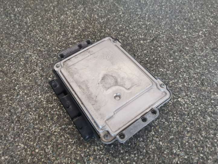 Nissan Primastar (2001 - 2014)  0281011531 Блок управления двигателя