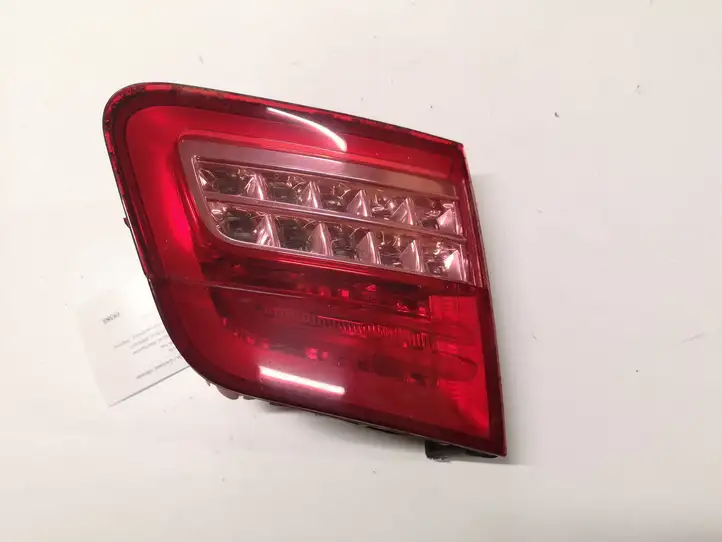Citroen C5 (2008 - 2017) 9687583080 Задний фонарь в крышке багажника — фото 1