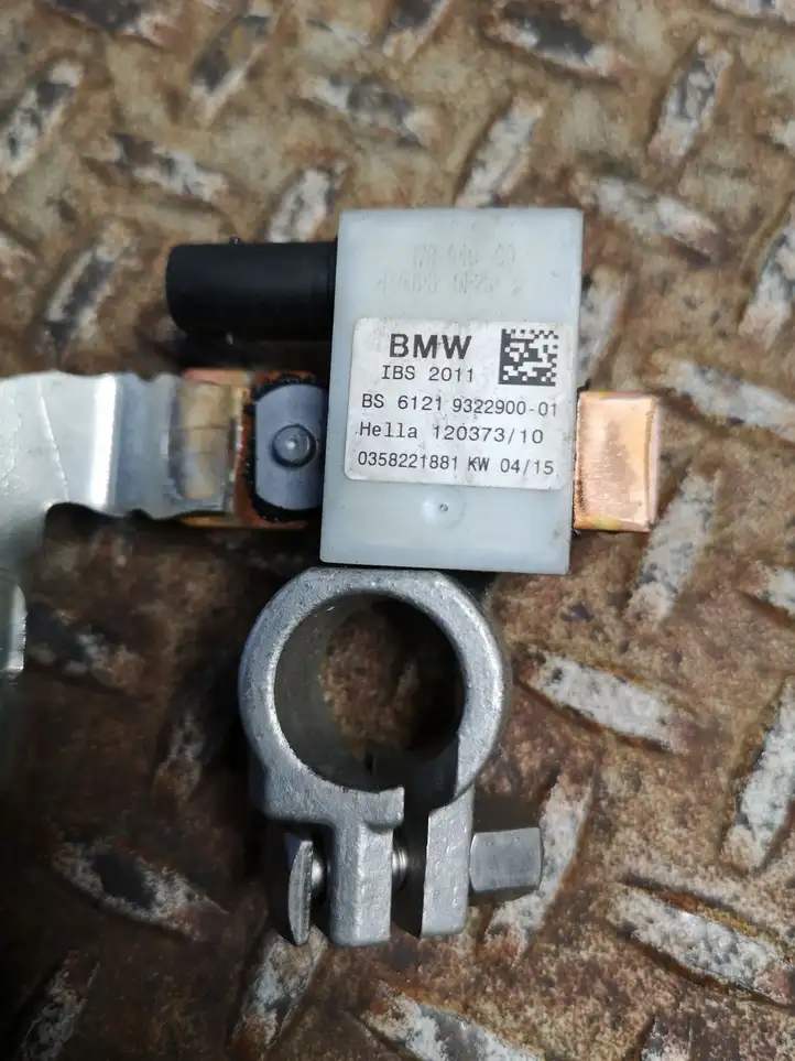 BMW 1 F20 F21 (2011 - 2019) 9322900 Минусовой провод аккумулятора — фото 2