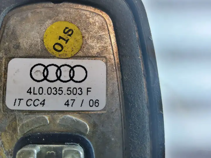 Audi Q7 4L (2005 - 2009) 4L0035503F GPS антенна — фото 3