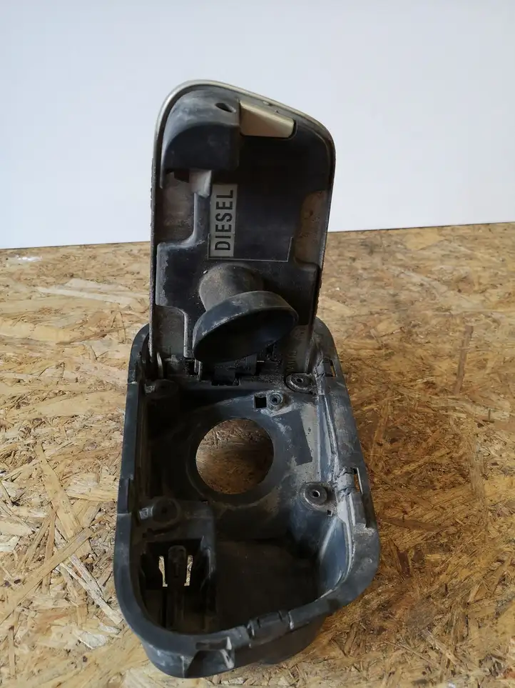Renault Espace - Grand espace IV (2004 - 2014) 8200100985 Крышка топливного бака — фото 4