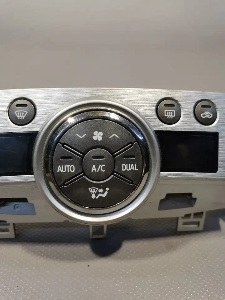 Toyota Verso (2009 - 2012) Блок управления климат-контролем — фото 5