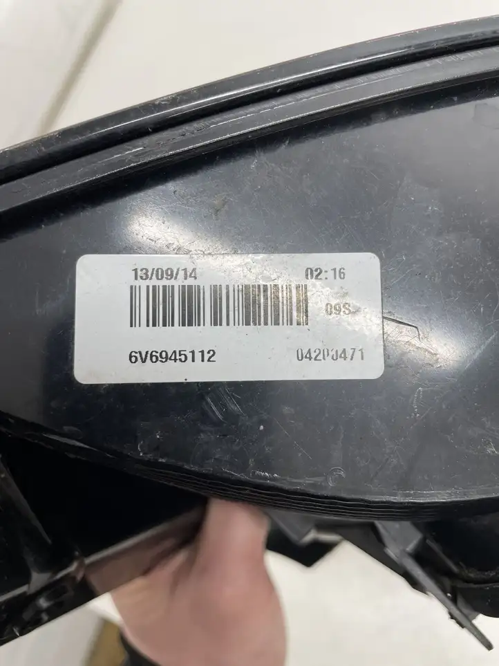 Skoda Fabia Mk3 (NJ) (2015 - 2021) 6V6945112 Задний фонарь в кузове — фото 3