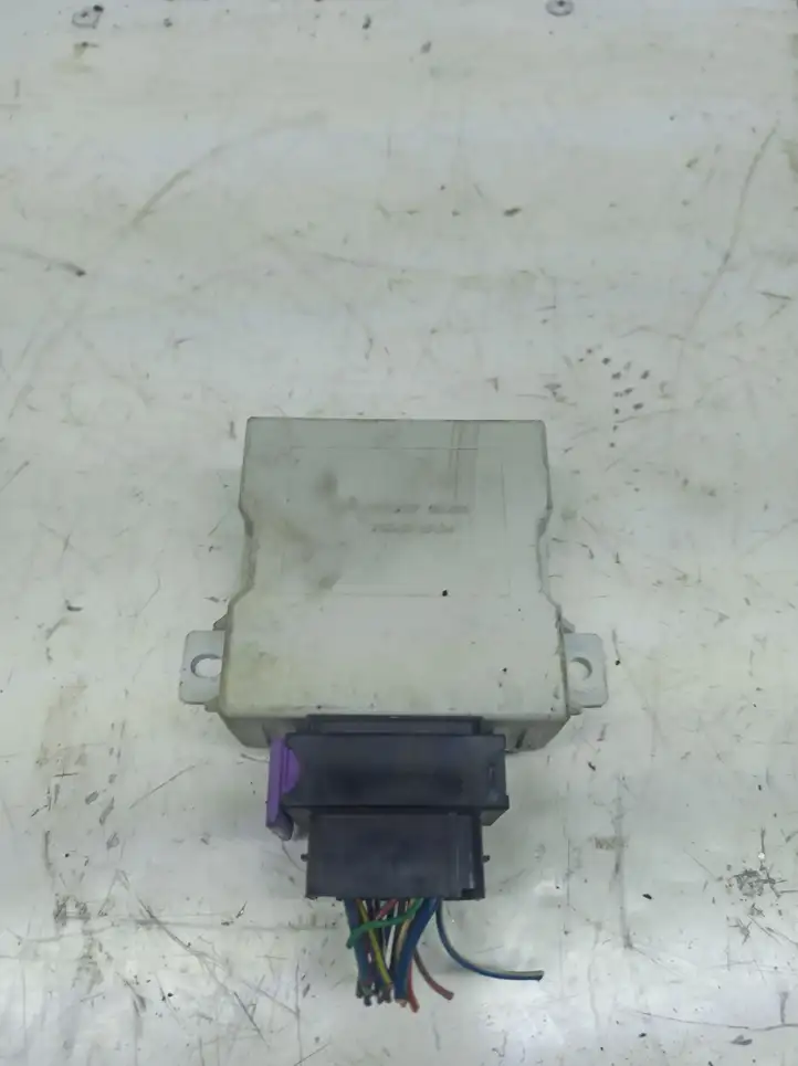 Toyota Corolla E120 E130 (2000 - 2004) 150696 Реле стеклоочистителей — фото 1