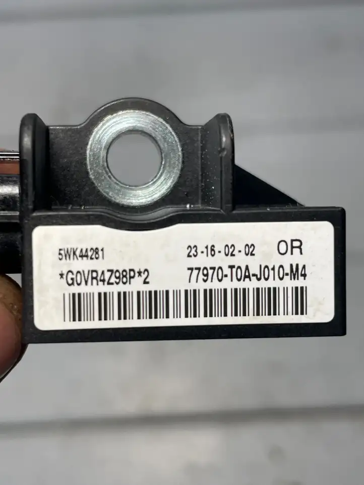 Honda Civic IX (2011 - 2017) 77970T0AJ010M4 Датчик удара SRS — фото 3