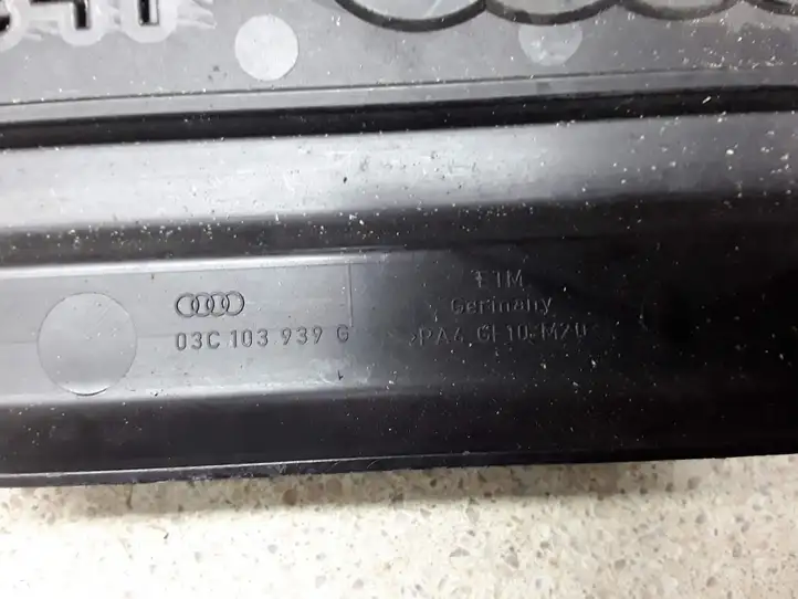 Audi A3/S3 8P (2008 - 2013) 03C103939G Крышка двигателя декоративная — фото 2