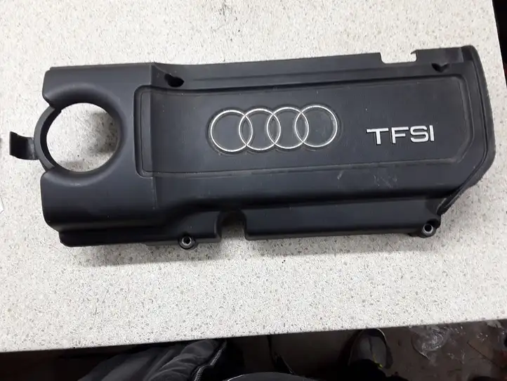 Audi A3/S3 8P (2008 - 2013) 03C103939G Крышка двигателя декоративная — фото 3