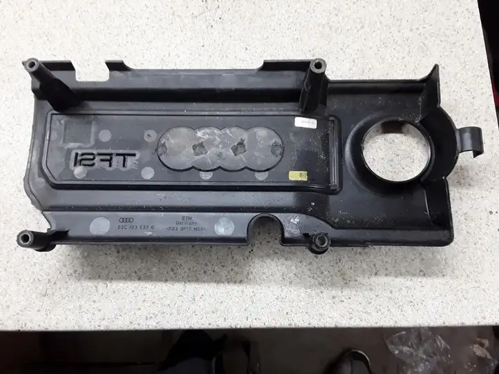 Audi A3/S3 8P (2008 - 2013) 03C103939G Крышка двигателя декоративная — фото 4