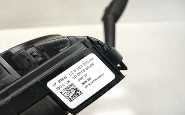 BMW 3 E90 E91 (2005 - 2012)  6989557 Комплект ручек