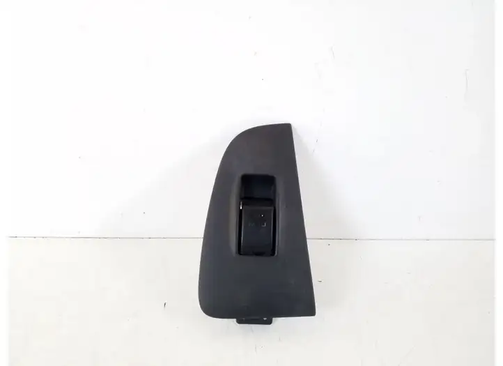 Toyota Avensis T250 (2006 - 2009) 74231-05140 Блок кнопок стеклоподъемников — фото 1