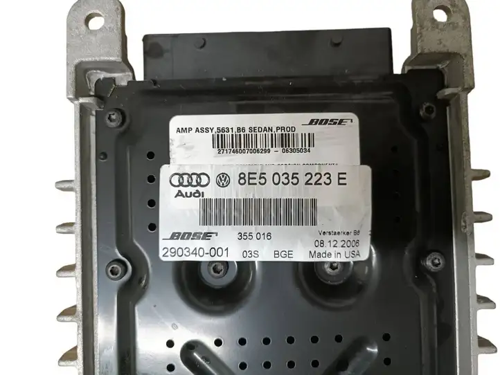 Audi A4 S4 B6 8E 8H (2000 - 2006) 8E5035223F Усилитель звука — фото 2
