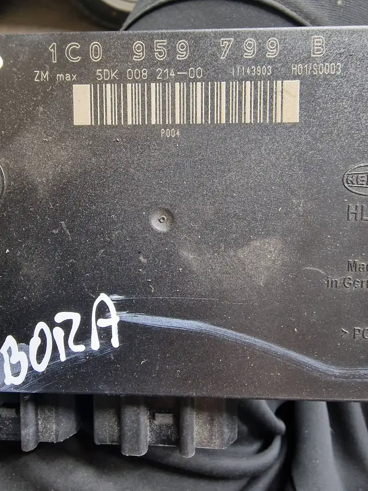 Volkswagen Bora (1998 - 2005) 1C0959799 Модуль комфорта — фото 2