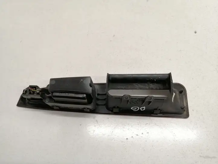 Audi A8 S8 D2 4D (1999 - 2002) 4D0959528 Кнопка стеклоподъемников — фото 2