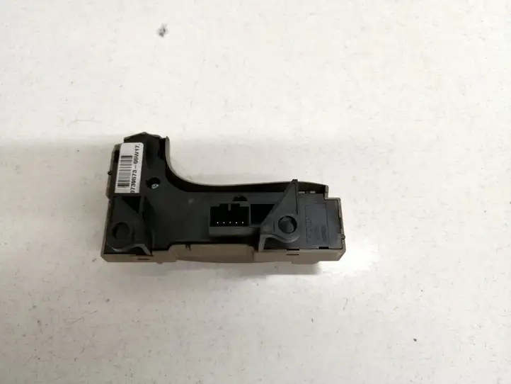 Volvo S80 (2004 - 2006) 30739573 Кнопки на рулевом колесе — фото 2