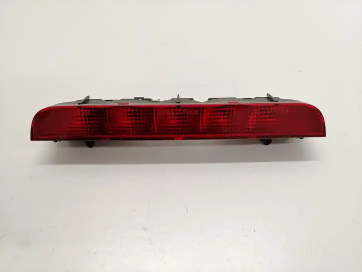 Nissan X-Trail T30 (2001 - 2007) P1842 Дополнительный стоп фонарь — фото 1